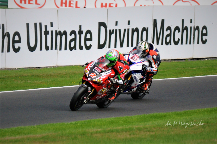 cadwell park Hickman and Irwin